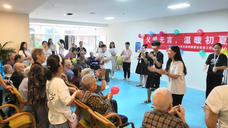小型老年食堂运营成本解析：如何控制成本，提高服务质量